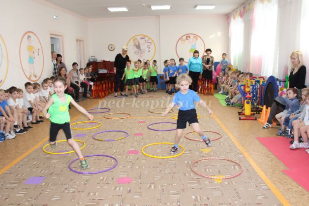 Эстафеты для детей доу. Эстафеты для детей доу. Спортивные соревнования для детей. Спортивный инвентарь для эстафет. Спортивные эстафеты для детей.